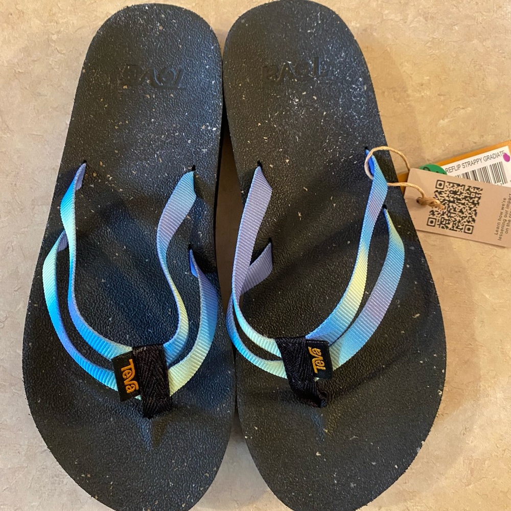 Teva Strappy Sandals with Blue and Yellow Accents Size 6.  NWT
